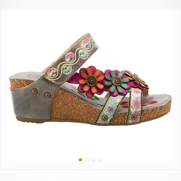 Women’s L’Artiste Collection by Spring Step- Grey multi wedge leather sandal - Picture 2 of 10